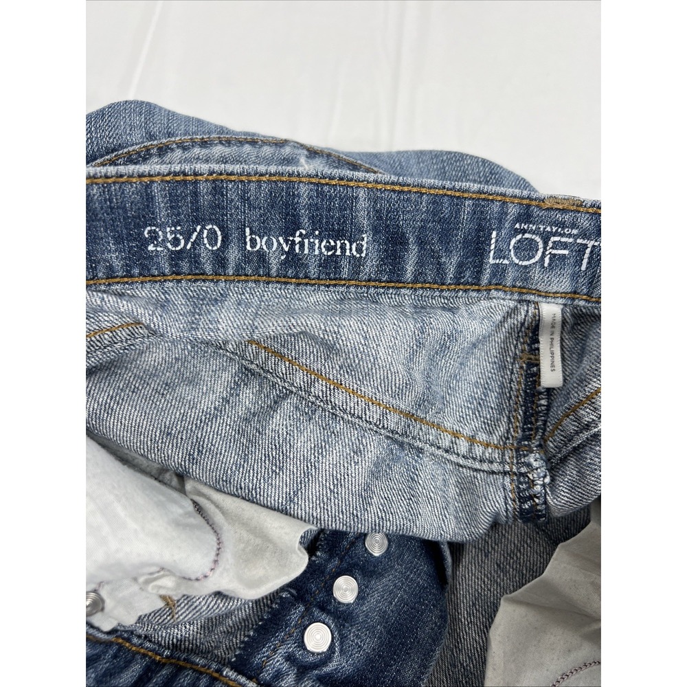 Ann Taylor LOFT Jeans Womens 0 Blue Boyfriend Button Fly Distressed 25/0 - Picture 14 of 16
